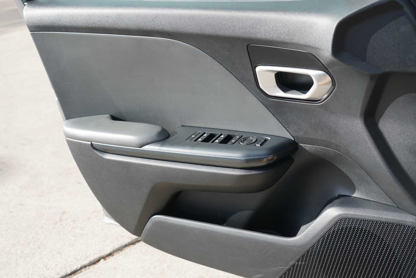 Certified 2025 Kia K4 FWD image 13
