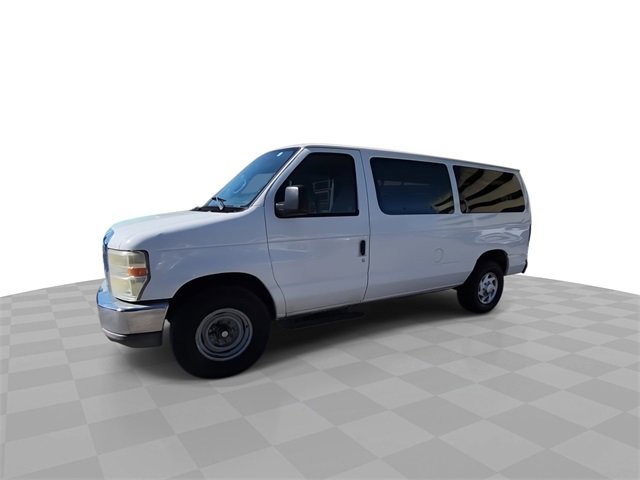 Used 2011 Ford E-350 and Econoline 350 XLT image 4