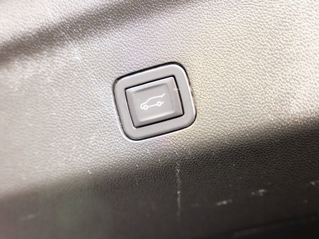 Used 2023 GMC Yukon XL AT4 w/ Max Trailering Package image 19