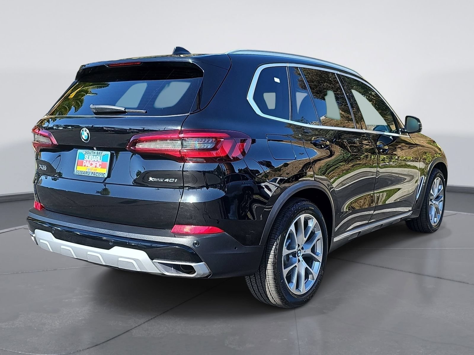 Used 2021 BMW X5 xDrive40i w/ Convenience Package AWD/4WD image 3
