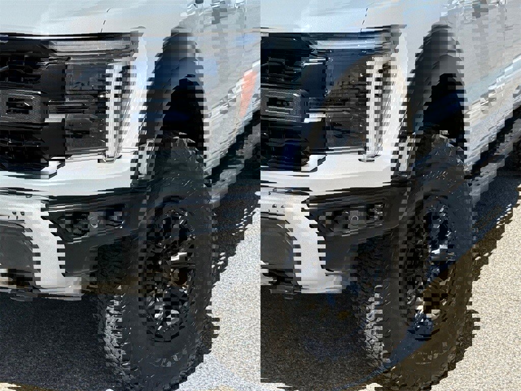 Used 2025 Ford F150 Raptor image 2