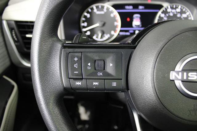 Certified 2023 Nissan Rogue SV image 24