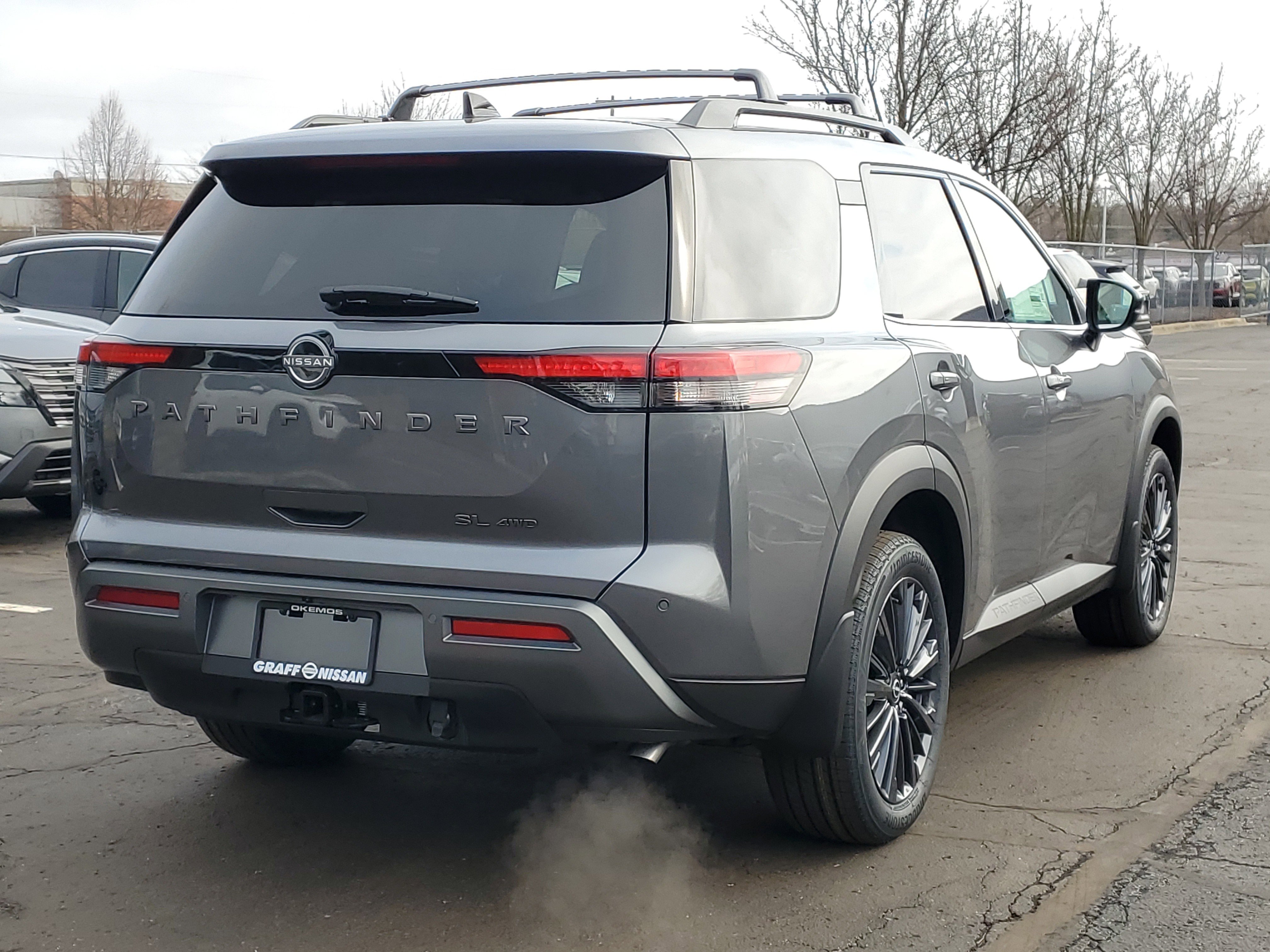 New 2026 Nissan Pathfinder SL w/ SL Premium Package image 3