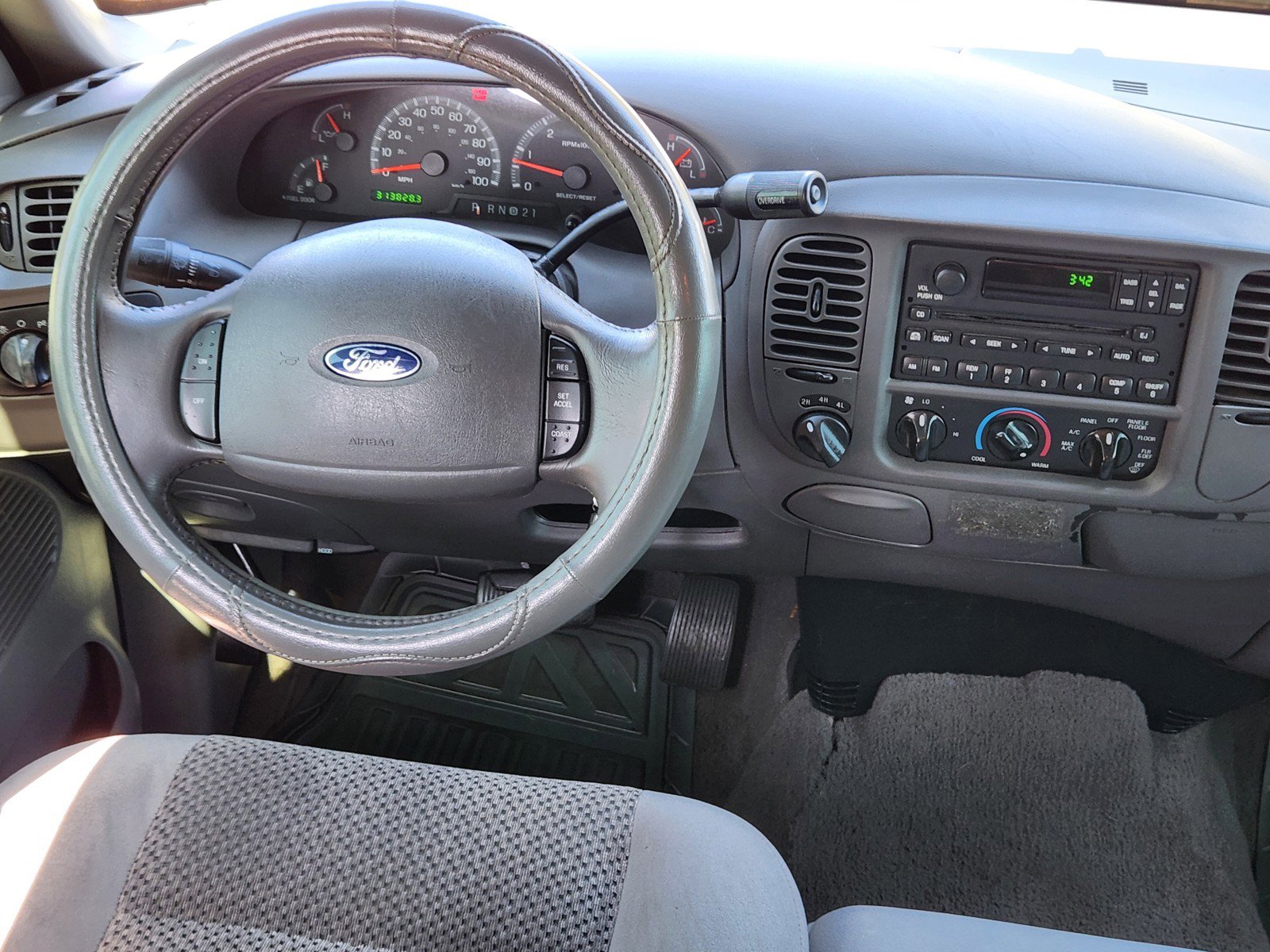 Used 2002 Ford F150 XLT image 9
