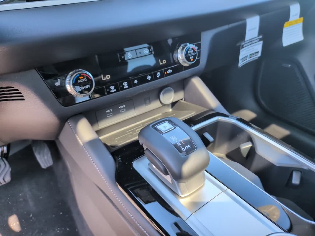 New 2026 Mitsubishi Outlander AWD image 22