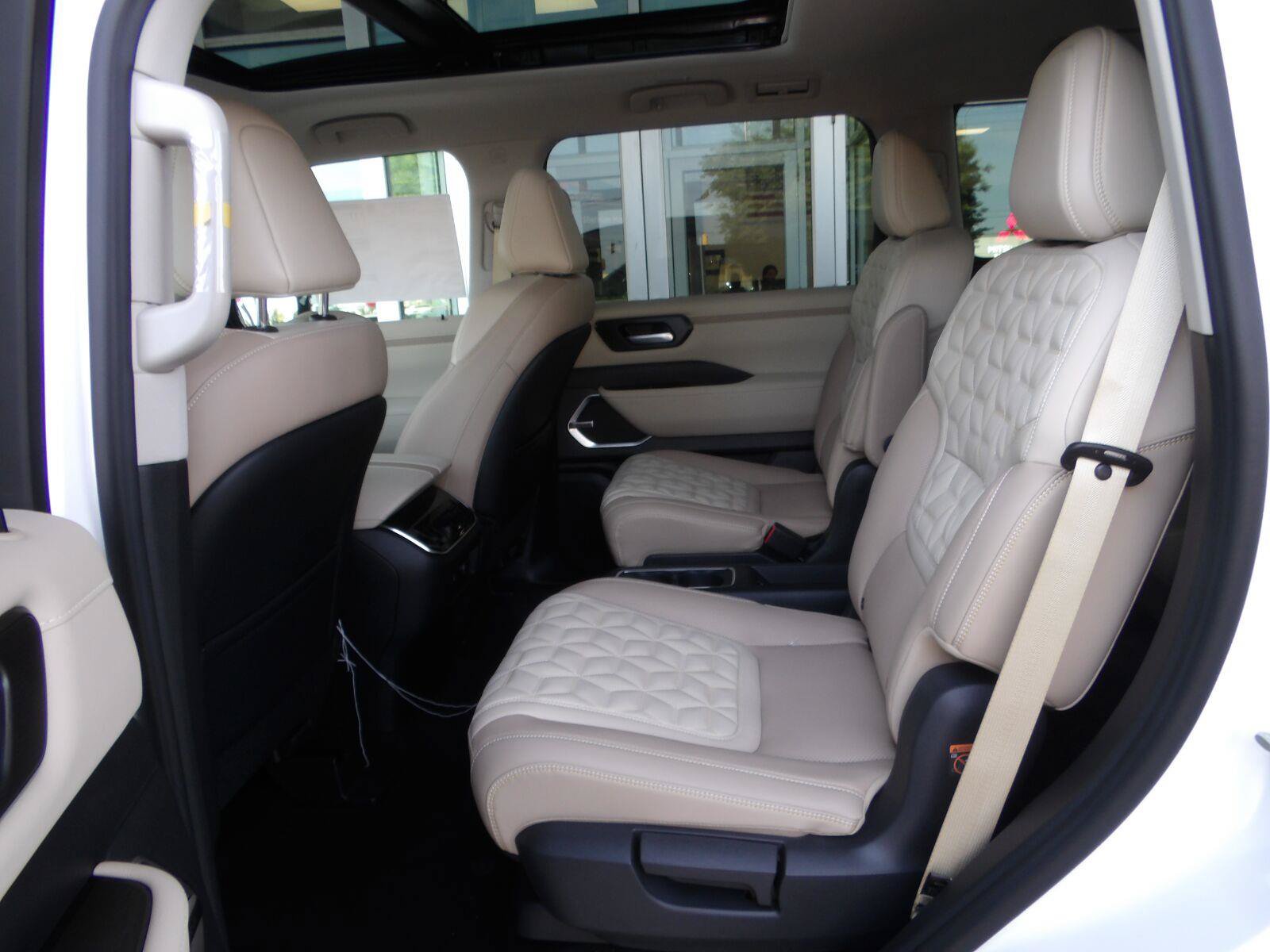 New 2026 Nissan Armada Platinum AWD/4WD image 15