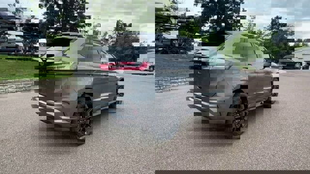 Used 2023 Ford Edge ST-Line image 2