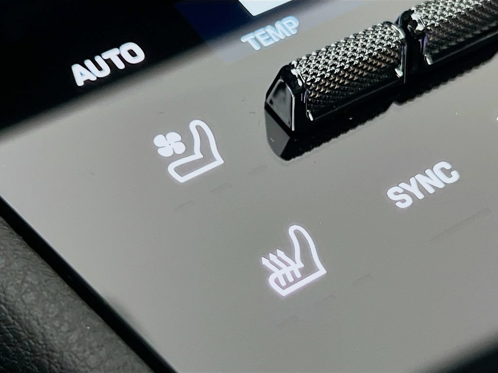 New 2026 Porsche Cayenne AWD/4WD image 23