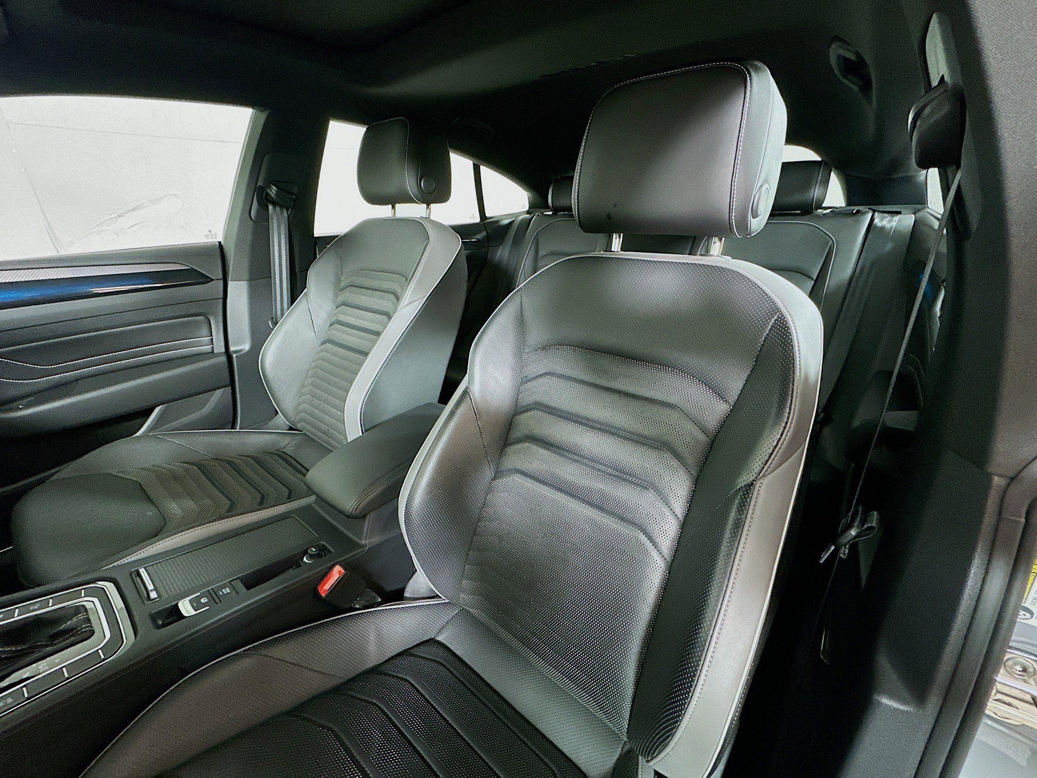 Used 2023 Volkswagen Arteon SEL Premium AWD/4WD image 20