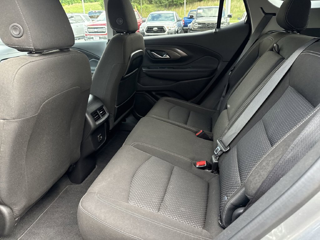 Used 2024 GMC Terrain SLE w/ Driver Convenience Package AWD/4WD image 24