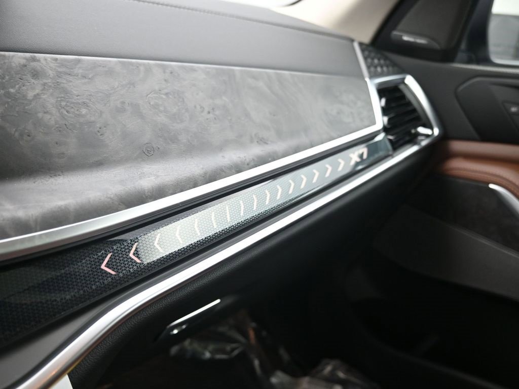 New 2026 BMW X7 xDrive40i image 19
