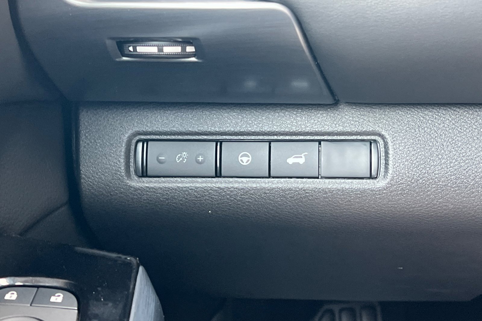 New 2025 Nissan Pathfinder SL w/ Lighting Package (N92) image 32