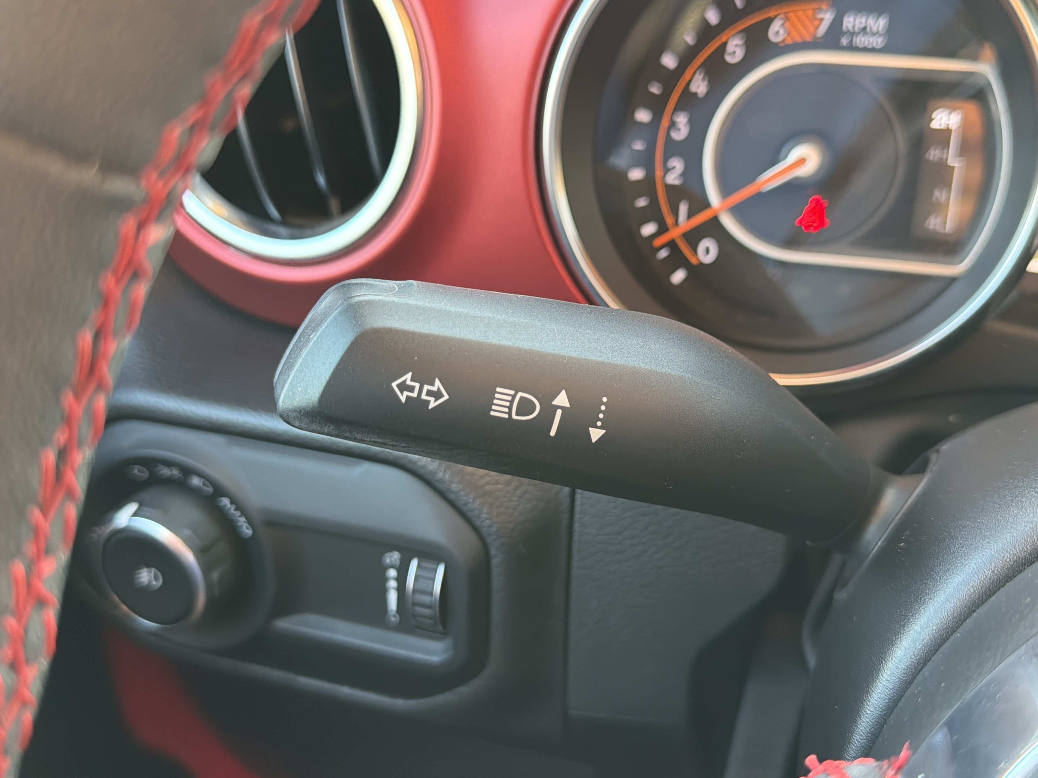 Used 2023 Jeep Wrangler Unlimited Rubicon w/ LED Lighting Group AWD/4WD image 19