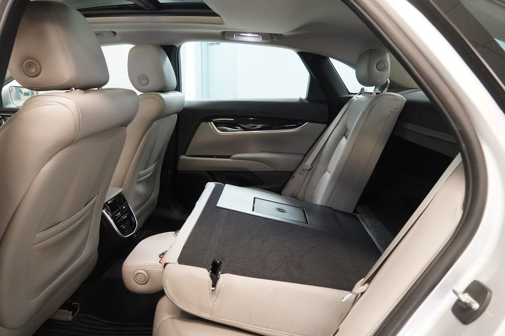 Used 2017 Cadillac XTS Luxury w/ Driver Awareness Package image 28