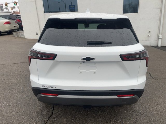 New 2026 Chevrolet Equinox LT w/ Convenience Package II image 4