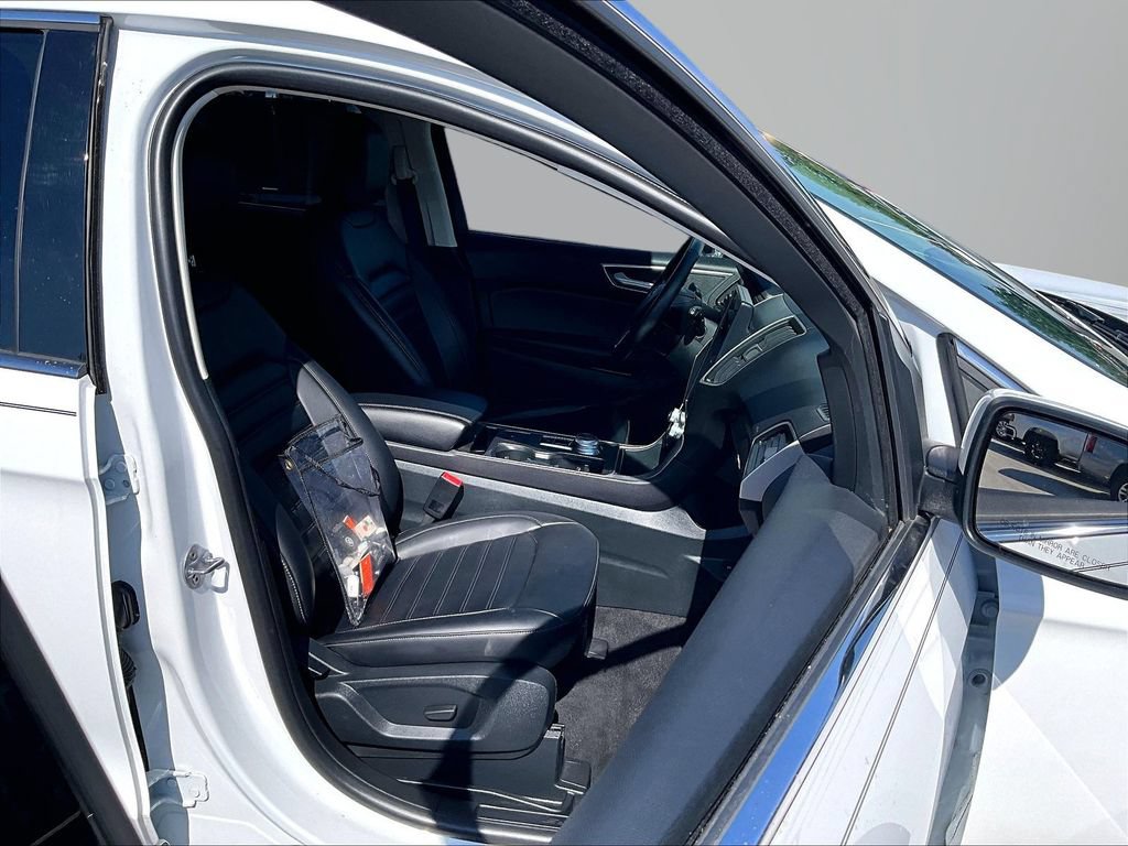 Used 2024 Ford Edge SEL AWD/4WD image 8