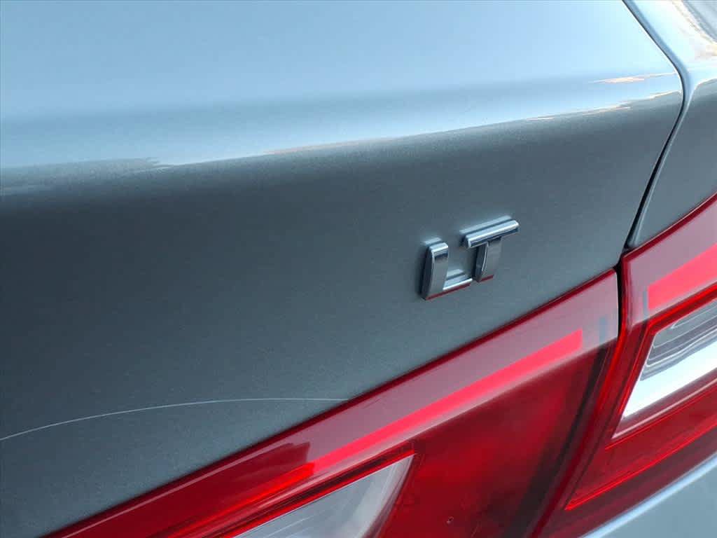 Used 2024 Chevrolet Malibu LT FWD image 20