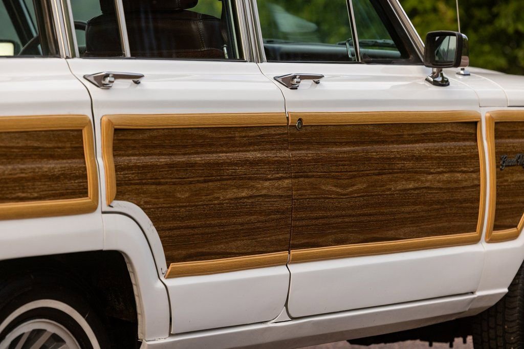 Used 1989 Jeep Grand Wagoneer AWD/4WD image 44
