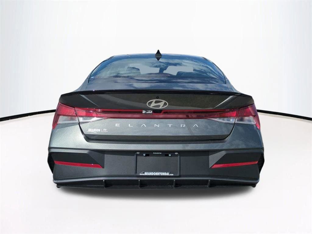 New 2026 Hyundai Elantra Sport image 6