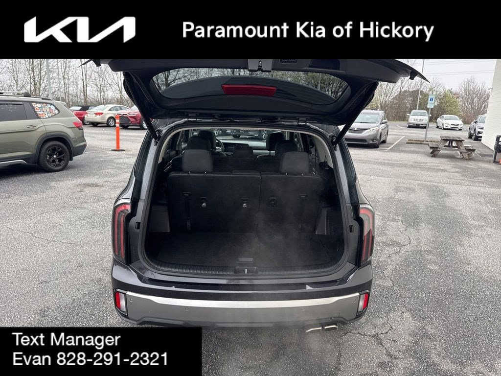 Used 2025 Kia Telluride EX image 10
