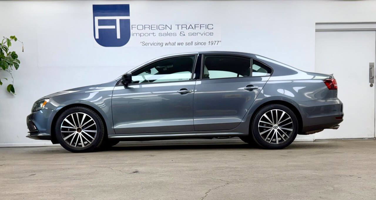 Used 2016 Volkswagen Jetta Sport image 31