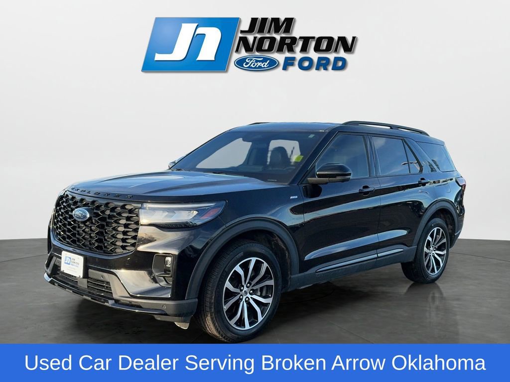 Used 2025 Ford Explorer ST-Line image 8