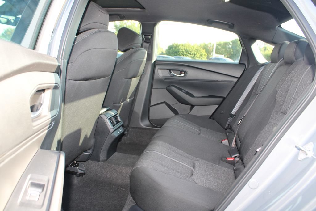 Used 2025 Honda Accord Sport image 14