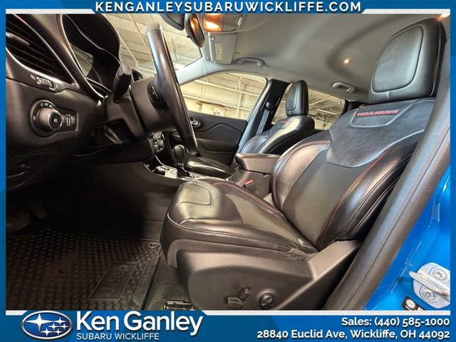 Used 2021 Jeep Cherokee Trailhawk AWD/4WD image 19