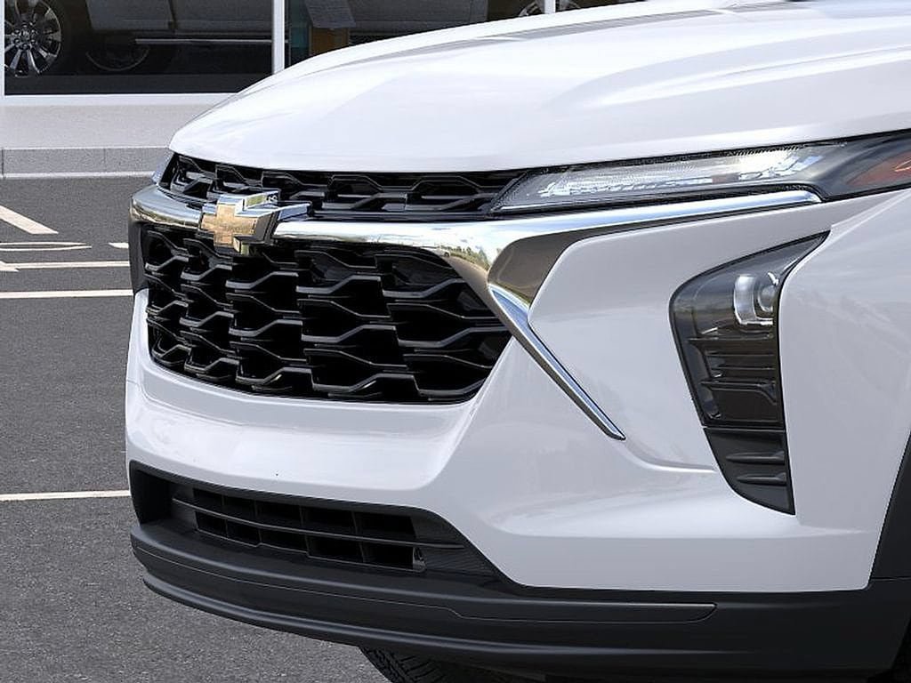 New 2026 Chevrolet Trax LS w/ LS Convenience Package FWD image 13