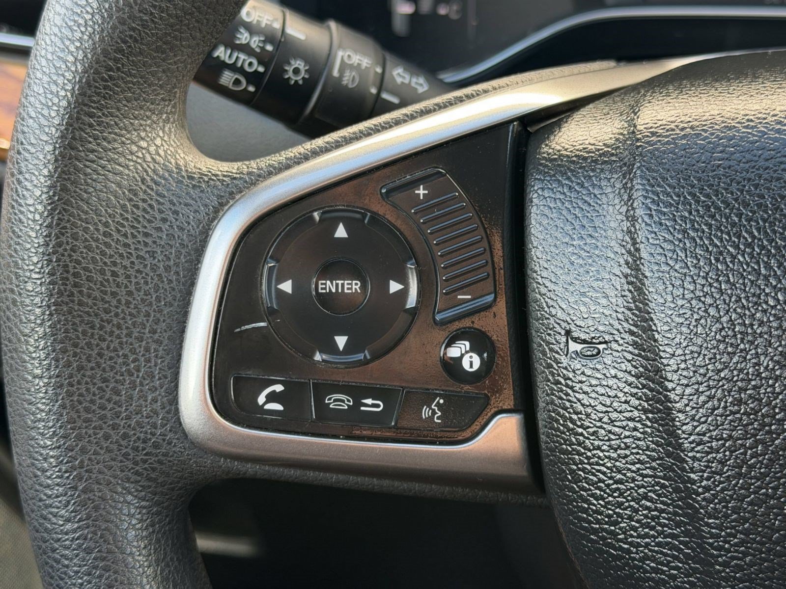 Used 2017 Honda CR-V EX image 18