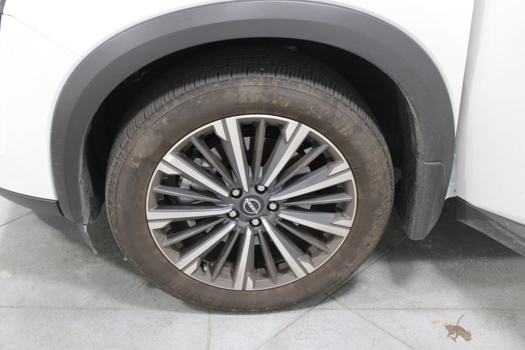 Used 2026 Nissan Pathfinder Platinum AWD/4WD image 41