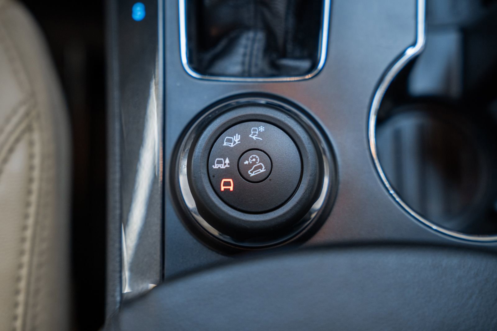 Certified 2017 Ford Explorer XLT w/ Equipment Group 202A image 29