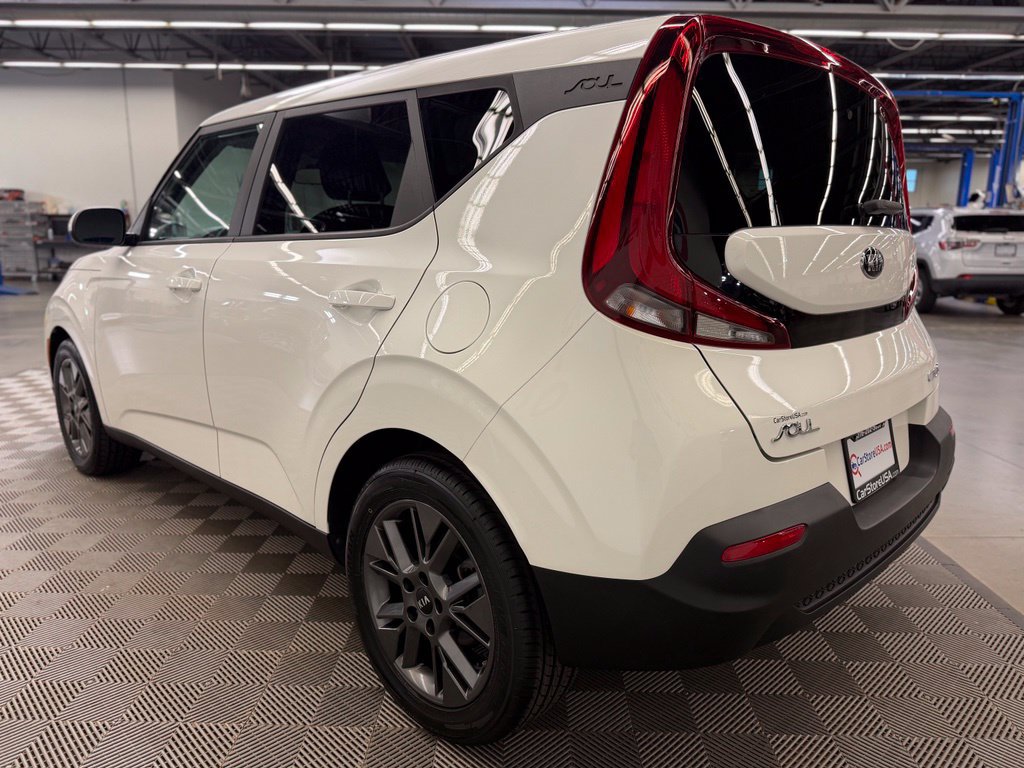 Used 2021 Kia Soul S FWD image 5