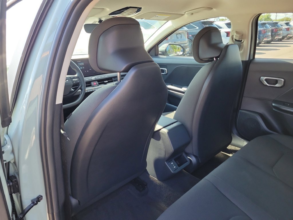 New 2026 Kia K4 FWD image 15