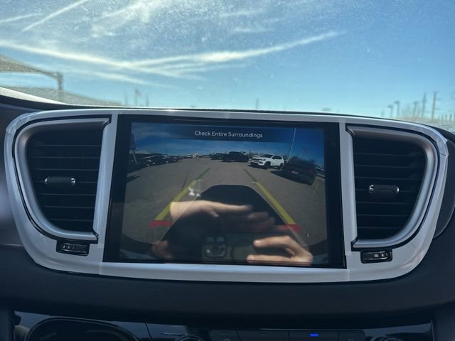 New 2026 Chrysler Voyager LX image 18