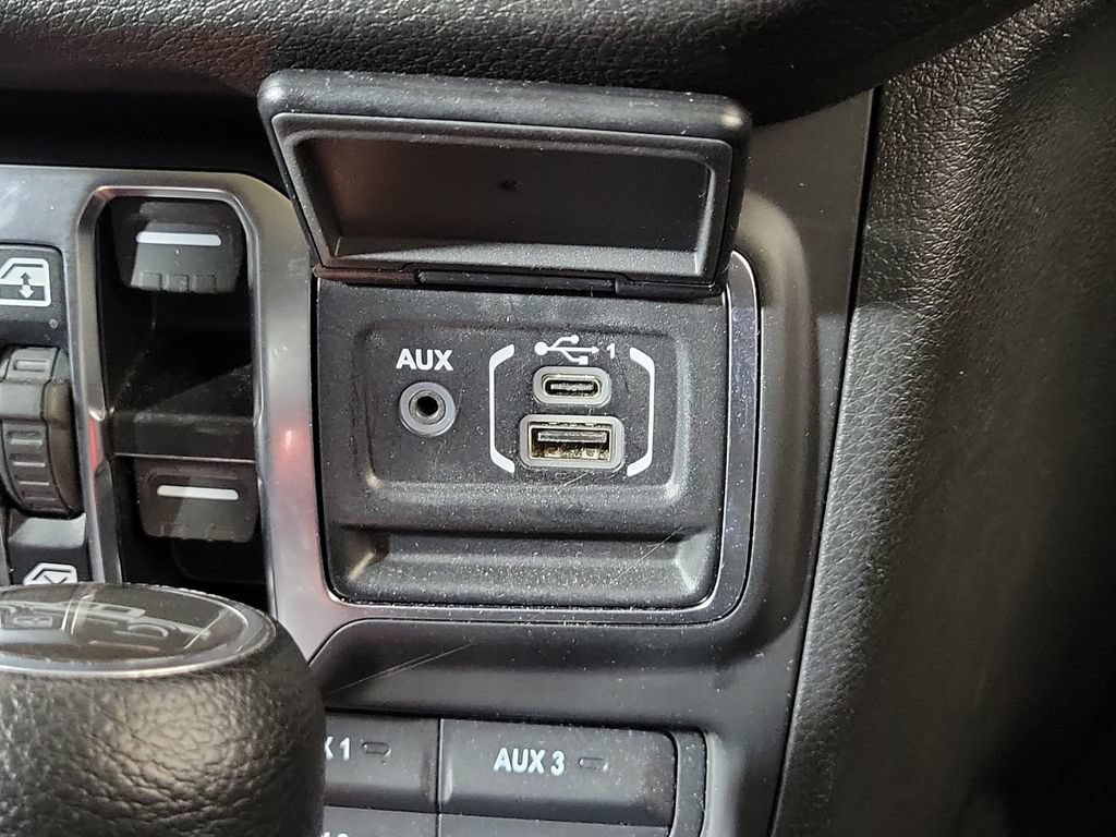 Used 2024 Jeep Gladiator Sport AWD/4WD image 22