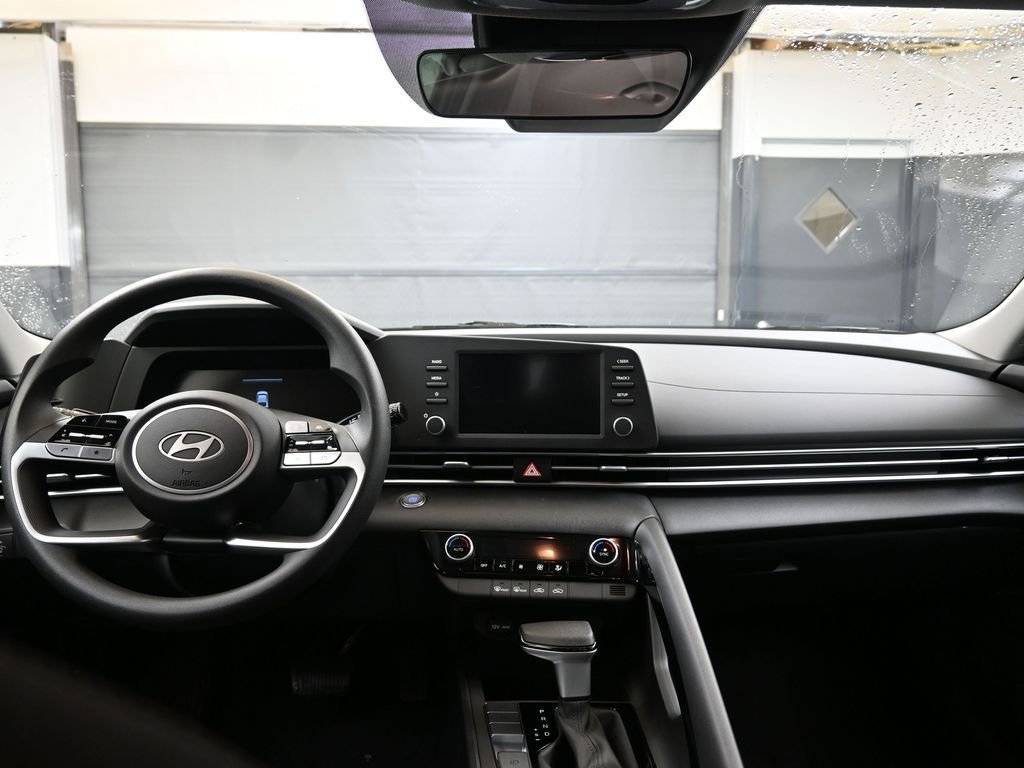 New 2026 Hyundai Elantra Blue image 22