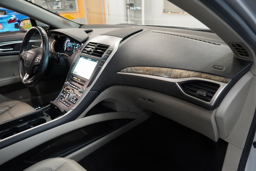 Used 2017 Lincoln MKZ Reserve w/ Climate Package image 30