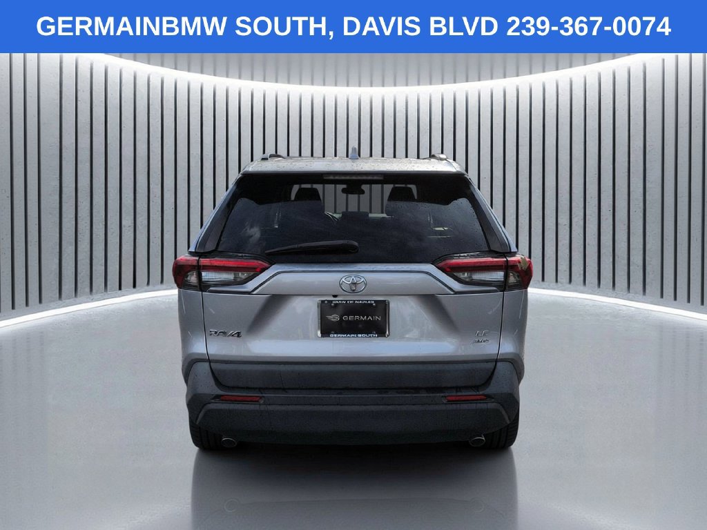 Used 2019 Toyota RAV4 LE AWD/4WD image 6
