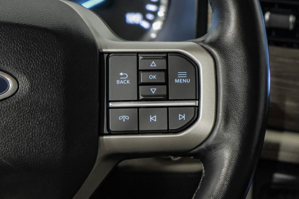 Used 2022 Ford Expedition Max Limited image 17