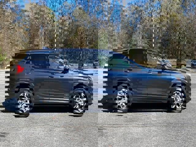 Used 2018 GMC Terrain SLE image 2