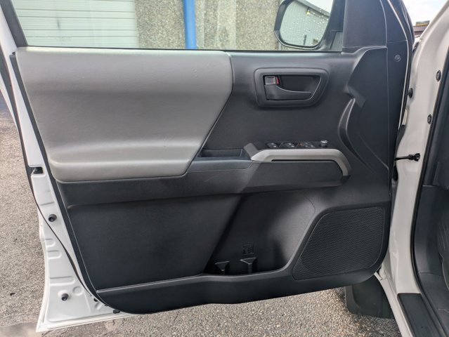 Used 2017 Toyota Tacoma SR5 w/ Tow Package image 9