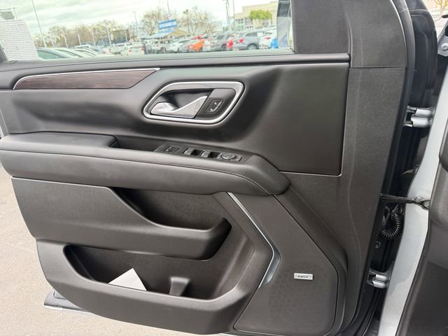 Used 2024 Chevrolet Tahoe Z71 w/ Luxury Package image 16