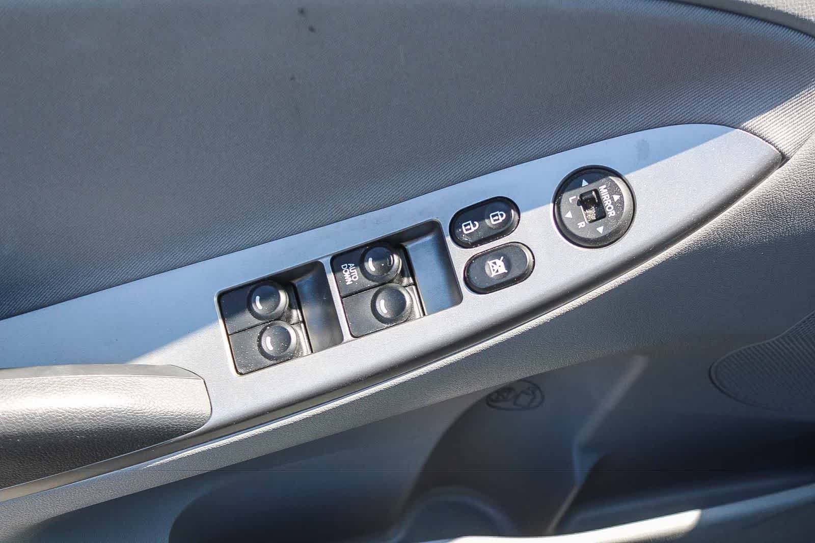 Used 2016 Hyundai Accent SE w/ Option Group 02 FWD image 26
