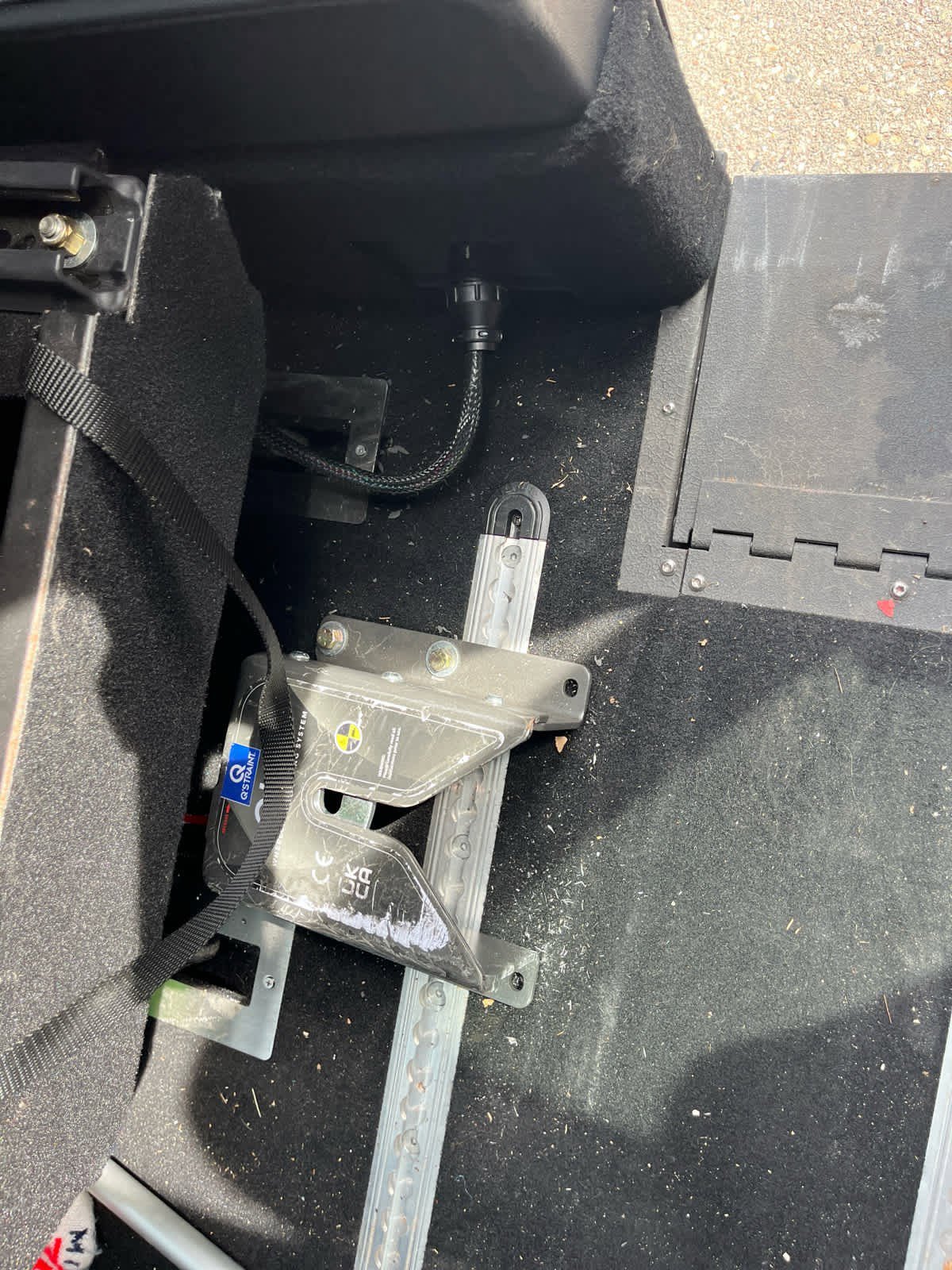 Used 2024 Toyota Sienna XLE w/ XLE Plus Package image 7