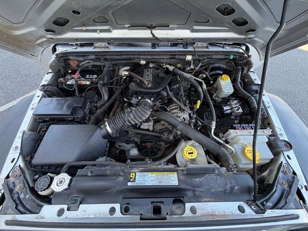 Used 2009 Jeep Wrangler X image 33