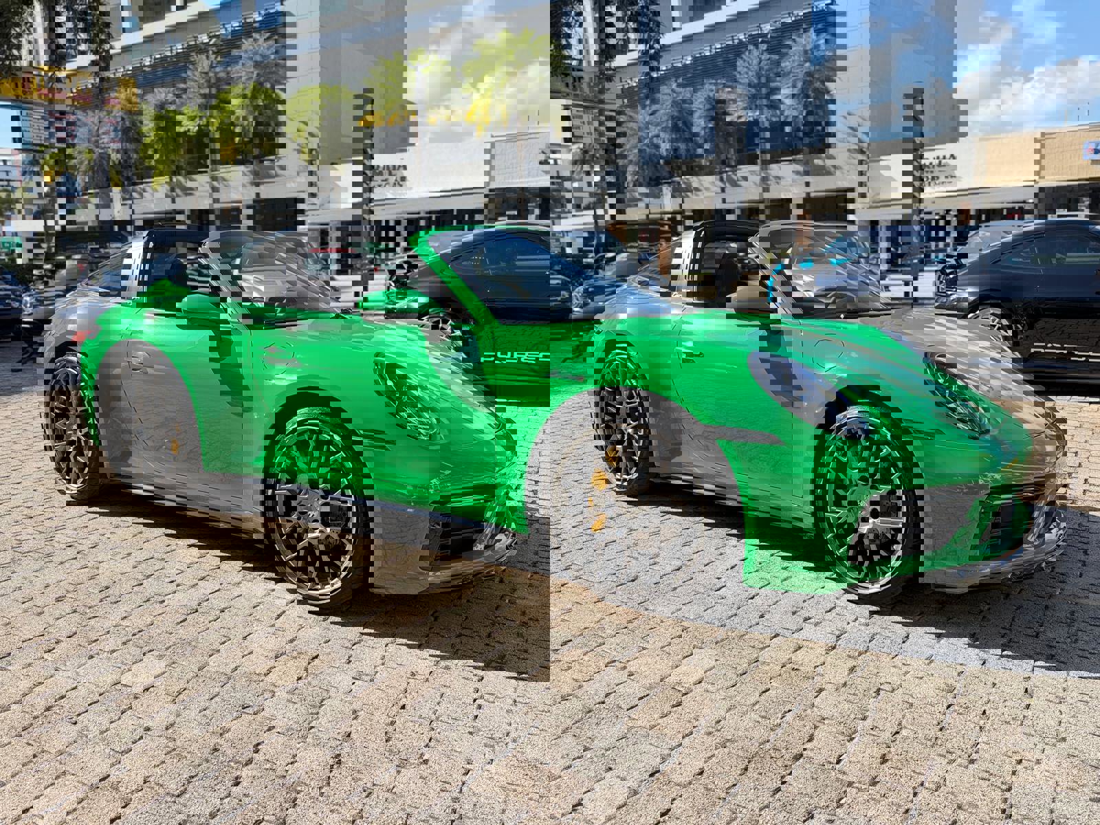 Used 2021 Porsche 911 Targa 4 image 8