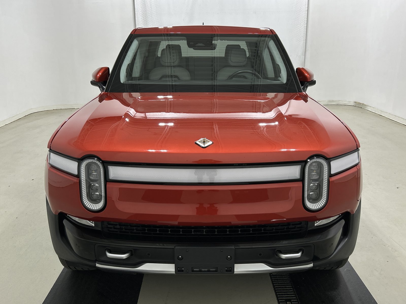 Used 2024 Rivian R1T Adventure Dual AWD/4WD image 8