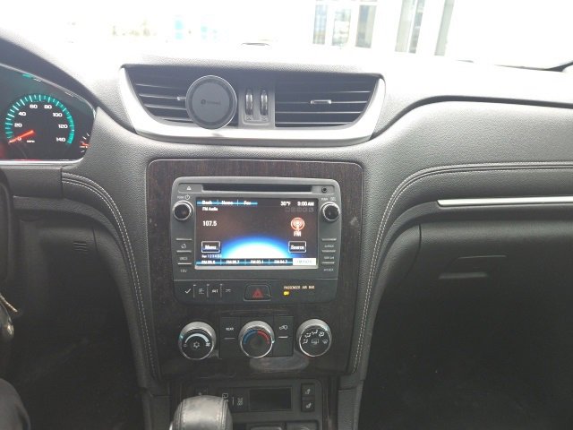 Used 2016 Chevrolet Traverse LT image 7