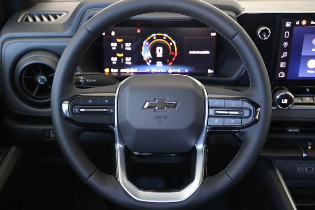 New 2025 Chevrolet Colorado Trail Boss w/ Midnight Edition image 13